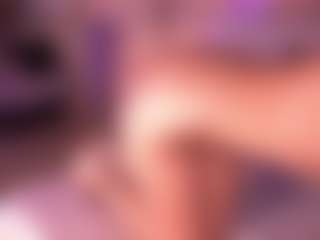 Izzy Wild's Live Sex Cam Show