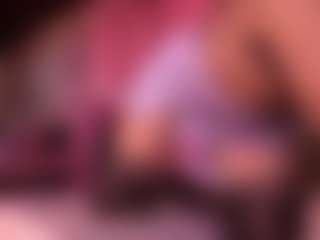 Izzy Wild's Live Sex Cam Show