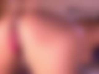 Live cam show with Izzy Wild - Deepthroat on TeamSkeetLive