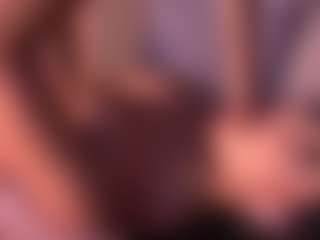Live cam show with Izzy Wild - Young Adult on Camsoda