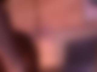 Live cam show with Izzy Wild - Young Adult on Camsoda