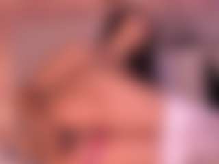 Live cam show with Izzy Wild - Big Ass Big Tits on Camsoda