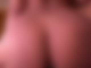 Izzy Wild's Live Sex Cam Show