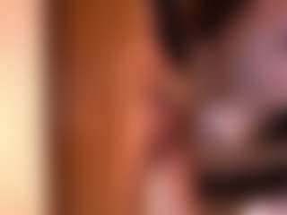 Izzy Wild's Live Sex Cam Show