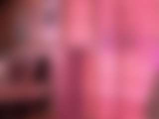 Izzy Wild's Live Sex Cam Show