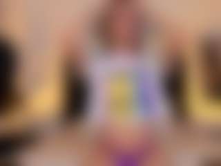 Live cam show with valery-camber - Tease on CamClone