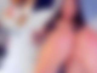 Live cam show with KonnyNaugthy - MILF on Dare Cams