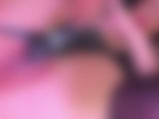 Live cam show with KonnyNaugthy - Skinny MILF on Camsoda