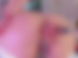 Live cam show with KonnyNaugthy - Fingering MILF on Camsoda