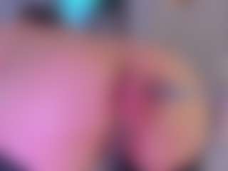 Live cam show with KonnyNaugthy - Skinny MILF on sexylivex.com