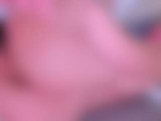 La MILF KonnyNaugthy en direct sur webcam