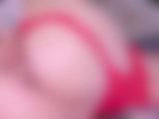 Live-camshow met KonnyNaugthy - Fingering MILF op Camsoda