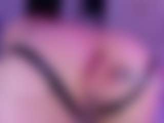 Live cam show with KonnyNaugthy - Butt Plug on Latina Girls