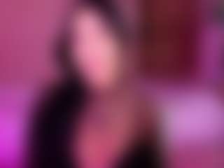 Live cam show with LeiaWong - Shaved Pussy on Mixed Magazine Live