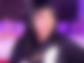 Live cam show with LeiaWong - Curly Hair on Streamer API
