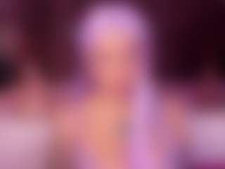 LeiaWong's Live Sex Cam Show