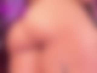 LeiaWong's Live Sex Cam Show