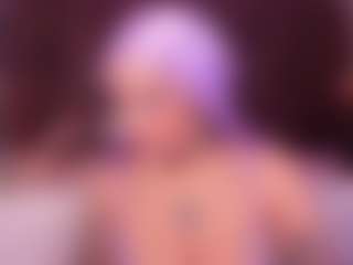 Live cam show with LeiaWong - Wet on luckytryst.com