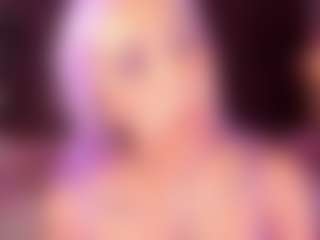 LeiaWong's Live Sex Cam Show