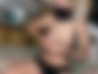 Alanahsinns's Live Sex Cam Show