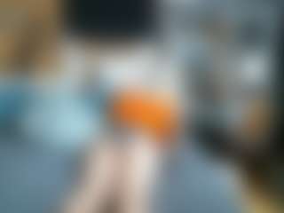 Live cam show with Alanahsinns - Smoking on Uber Horny