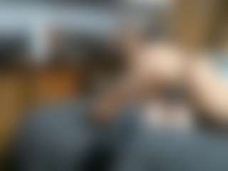 Live cam show with Alanahsinns - Spank on Mixed Magazine Live