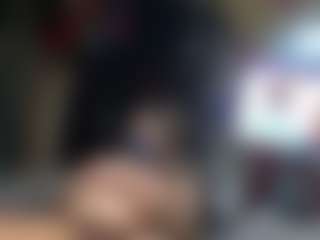 Live cam show with Alanahsinns - Huge Tits on StripNow