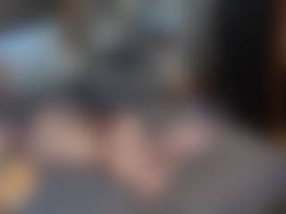 Live cam show with Alanahsinns - Brown Eyes on StripNow