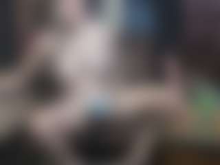 Live cam show with Alanahsinns - Tease on LiveSexCams6