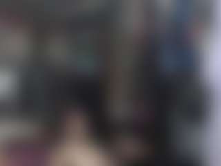 Live cam show with Alanahsinns - Lean on CamClone