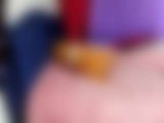 Live cam show with kenia-oz - Cum on xfollow cams
