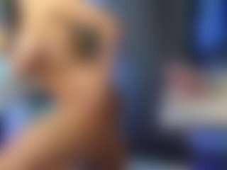 Live cam show with ell3thestar - Smoking on Fit Hotties