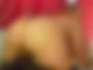 Live cam show with Lexi - Cute on Camsoda