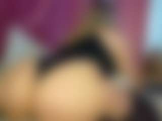 Live cam show with Lexi - Bedroom Teen (18+) on Mixed Magazine Live