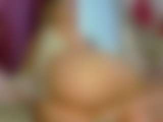 Live cam show with Lexi - BBW Teen (18+) on StripNow