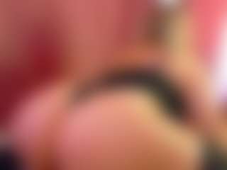 Live cam show with Lexi - Blue Eyes on madthumbs