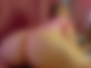 Live cam show with Lexi - Curvy Teen (18+) on Gym Cam Girls