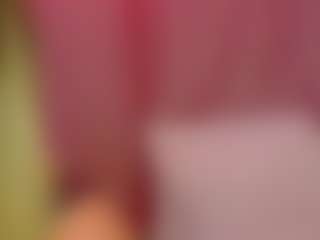 Live cam show with Lexi - Blonde Hair Amateur on Camsoda