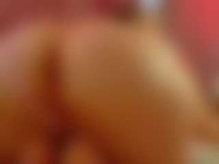 Live cam show with Lexi - Cute on Camsoda