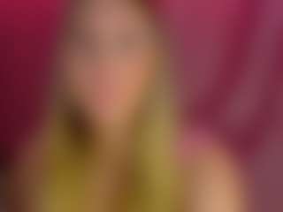 Live cam show with Lexi - Curvy Teen (18+) on Camming Site