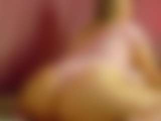 Live cam show with Lexi - Cute on CamwithHer