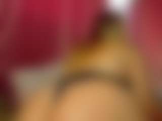 Live cam show with Lexi - Blonde Hair Amateur on Gym Cam Girls