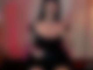 Live cam show with Manu Goth - Strip Curvy on Camsoda