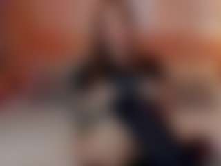 Live cam show with Manu Goth - Thick on Camsoda.co