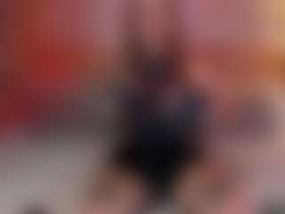 Live cam show with Manu Goth - Brown Eyes Big Tits on Camsoda