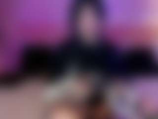 Live cam show with Manu Goth - Deepthroat on Camsoda
