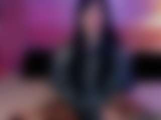Live cam show with Manu Goth - Public Big Tits on livesuperchat.net
