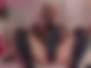 Live cam show with Manu Goth - Public Latina on dropp.cam | colombia