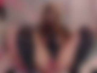 Live cam show with Manu Goth - BBW Fetish on dropp.cam