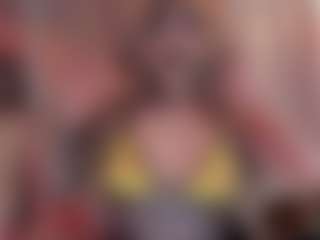Live cam show with Manu Goth - Public Curvy on Camsoda